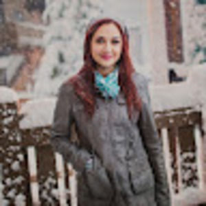 Meet your Posher, Caitlin